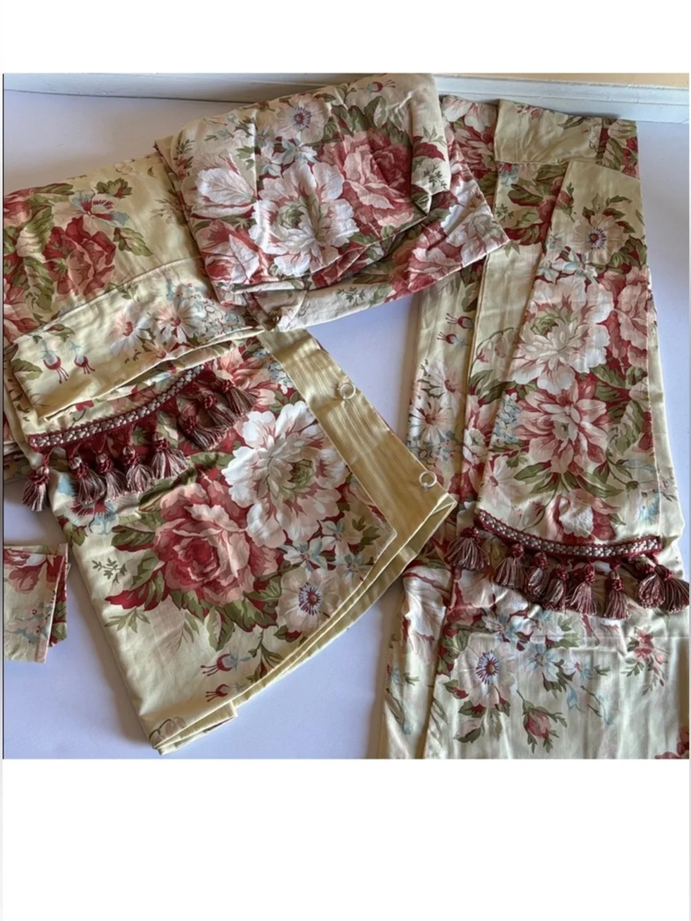 2 Lauren Ralph Lauren River Floral Federal Valance and Festoon Valance